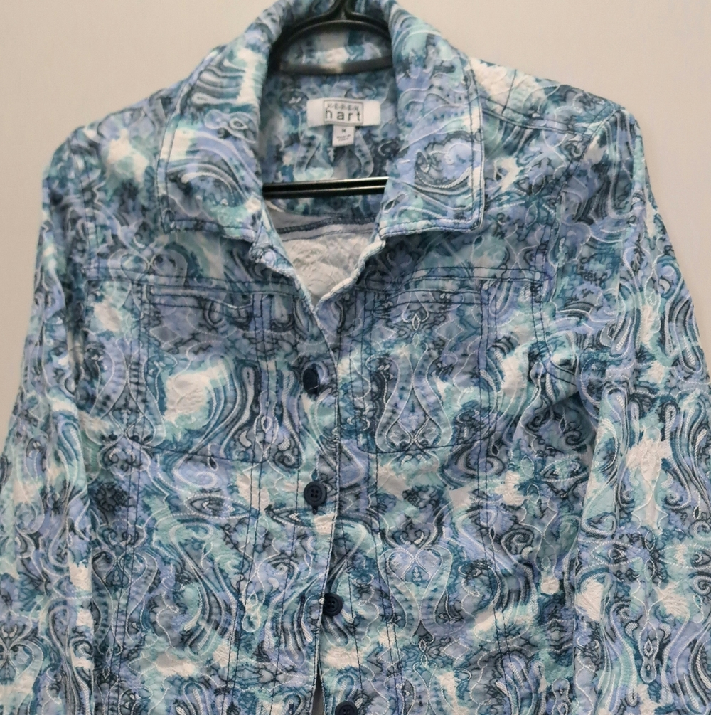KEREN hart Blue and White Patterned Jean Jacket